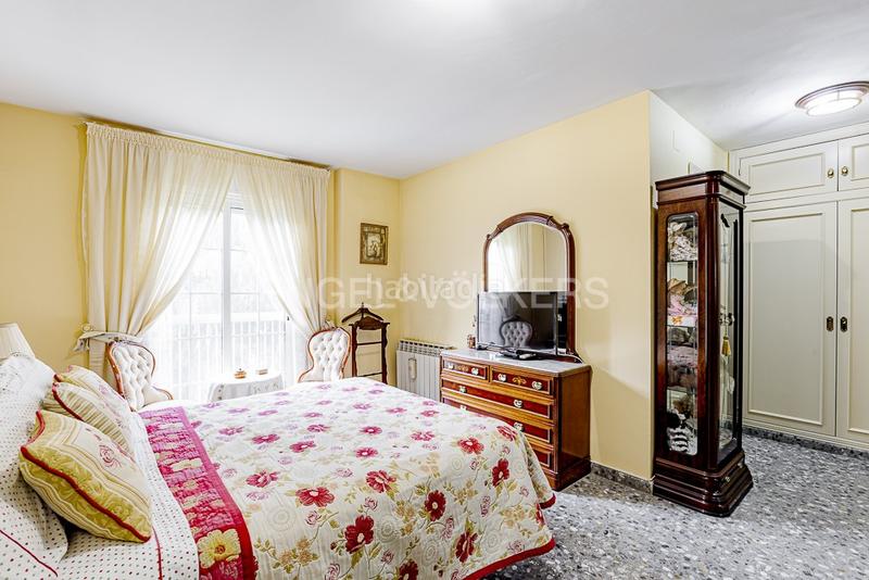 Foto 907704b3-c555-46fb-a8c4-1b17ff159090. Casa adossada amb calefacció aparcament piscina a Molins de Rei