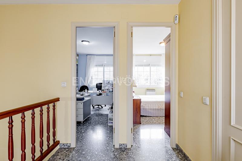 Foto ac55c08b-323d-4a3f-8399-c0face9da7c8. Casa adossada amb calefacció aparcament piscina a Molins de Rei