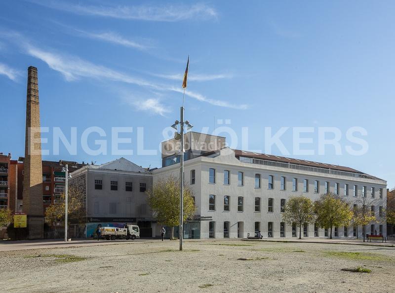 Foto bb0cea10-0ed7-4f09-9f3f-f9c0322de15c. Casa adossada amb calefacció aparcament piscina a Molins de Rei