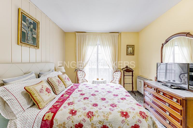 Foto de8792a2-8e64-4494-aa84-469f06543f2d. Casa adossada amb calefacció aparcament piscina a Molins de Rei