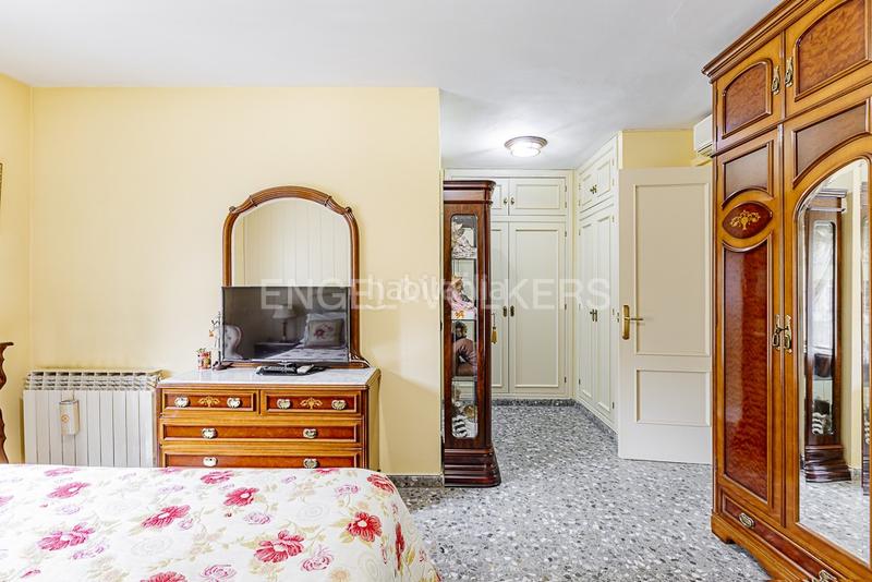 Foto f6237236-3ada-4589-ae59-fd7a762d4e67. Casa adossada amb calefacció aparcament piscina a Molins de Rei