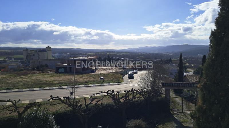 Foto c9a957f2-310f-4610-bb87-3c3cb0a7fa8e. Terreno residencial solar edificable en Moià