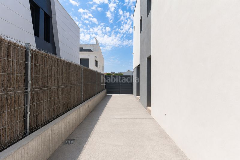 Foto c00d6d01-7207-418b-bd02-761fa0f7e6a0. Casa amb calefacció aparcament a Malgrat de Mar