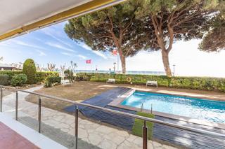 Appartement à Sant Vicenç Platja. Piso en primera línea de mar