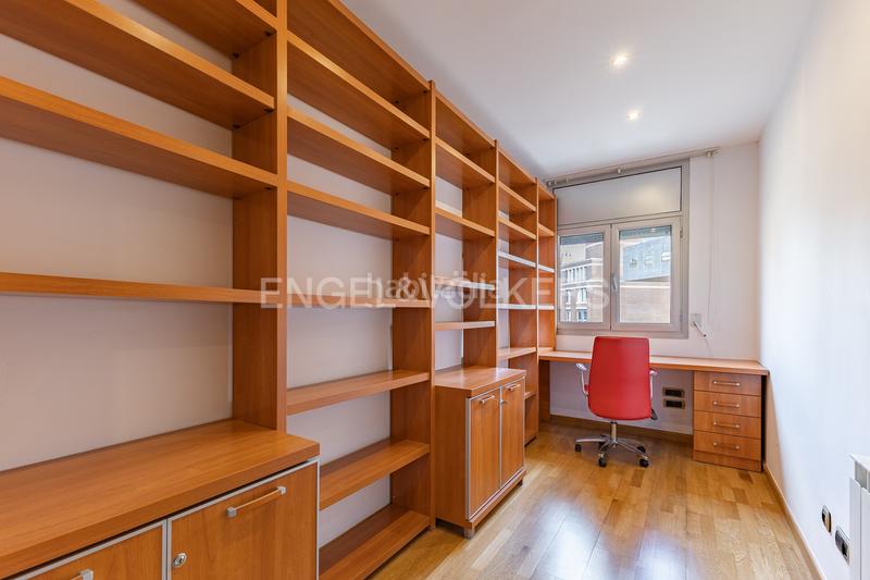 Foto 8e12fd30-6081-4019-b851-70d609751fb2. Appartement avec chauffage parking piscine dans La Vila Olímpica del Poblenou Barcelona