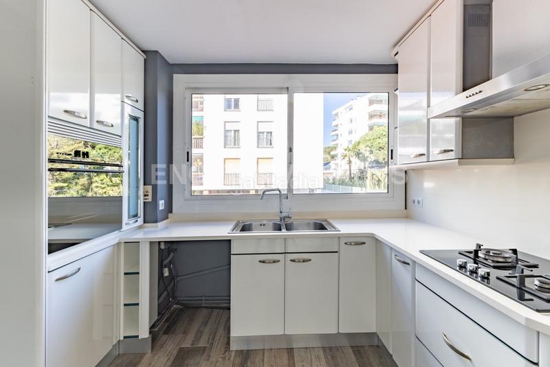 Foto 5adf0321-9823-492f-aec4-173a888f99ba. Apartament amb calefacció aparcament piscina a El Balís Sant Andreu de Llavaneres