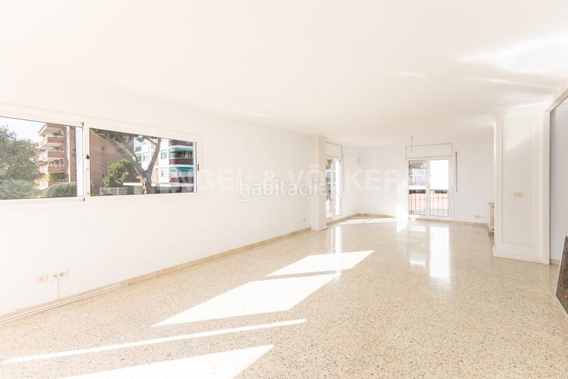 Foto 5ed4f4f3-f49e-42bb-a016-690d51d69910. Apartament amb calefacció aparcament piscina a El Balís Sant Andreu de Llavaneres