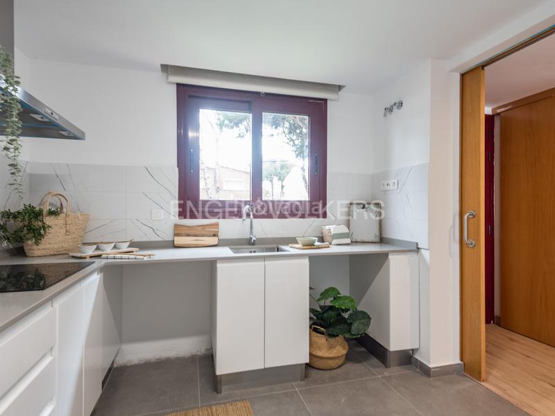 Foto 03ad7d2c-a7a4-4321-9946-4202b18b6c9f. House with heating parking pool in La Pineda Castelldefels