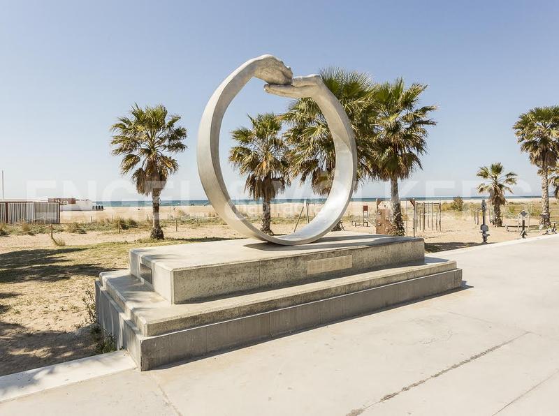 Foto 51dda46e-f1cd-4341-8be2-40c5a8a5d409. House with heating parking pool in La Pineda Castelldefels