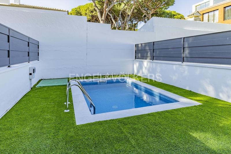Foto 5eee6c9f-9607-4a1f-bac9-bc7c5a05686d. House with heating parking pool in La Pineda Castelldefels