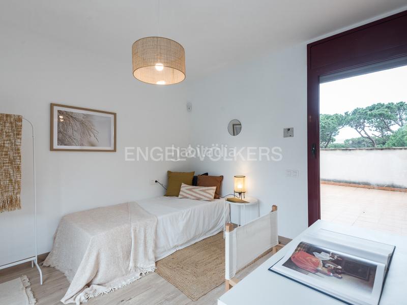 Foto 5fe35010-6522-4172-975d-fb706151755a. House with heating parking pool in La Pineda Castelldefels