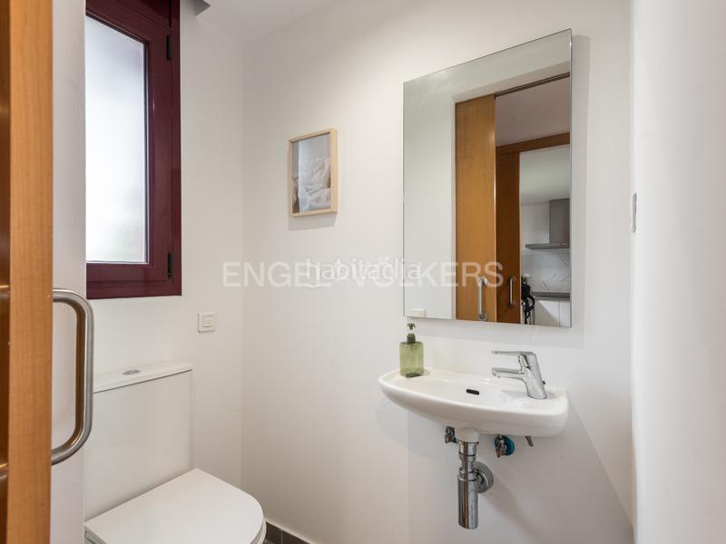 Foto 9402390e-1079-4ae9-af27-7abe7f2f82e5. House with heating parking pool in La Pineda Castelldefels