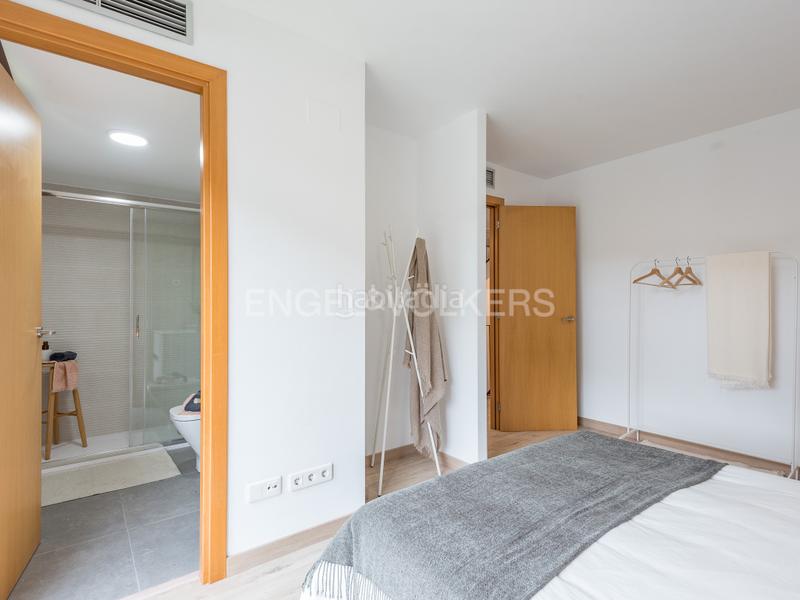 Foto c05086f1-e3dc-448c-ae2c-b5eb52428b9c. House with heating parking pool in La Pineda Castelldefels