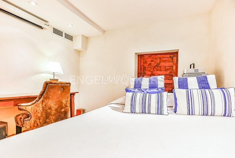 Foto 3c3d690d-af49-4659-8255-628d9c78f79e. Miete zweistöckige wohnung mit heizung in Aiguadolç - Sant Sebastià Sitges