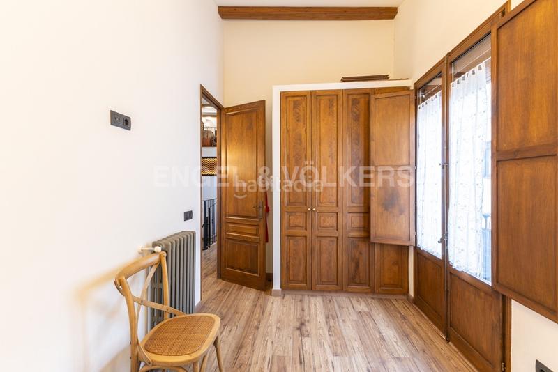 Foto 240c8536-c467-4b41-b05b-1e9dbe7d5aff. Casa adossada amb calefacció a Nucli Urbà Argentona