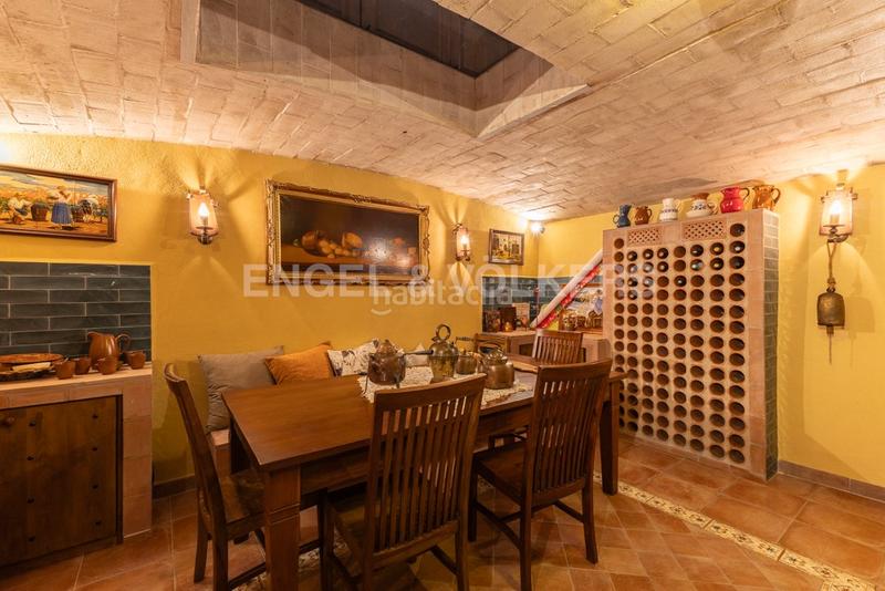 Foto 47e5fcb8-4bd1-492f-98b6-175d6b6ffe5a. Casa adossada amb calefacció a Nucli Urbà Argentona