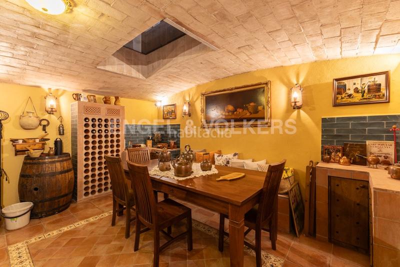 Foto 4ac236ac-f3c8-4c18-be27-f1413ccea4cd. Casa adossada amb calefacció a Nucli Urbà Argentona