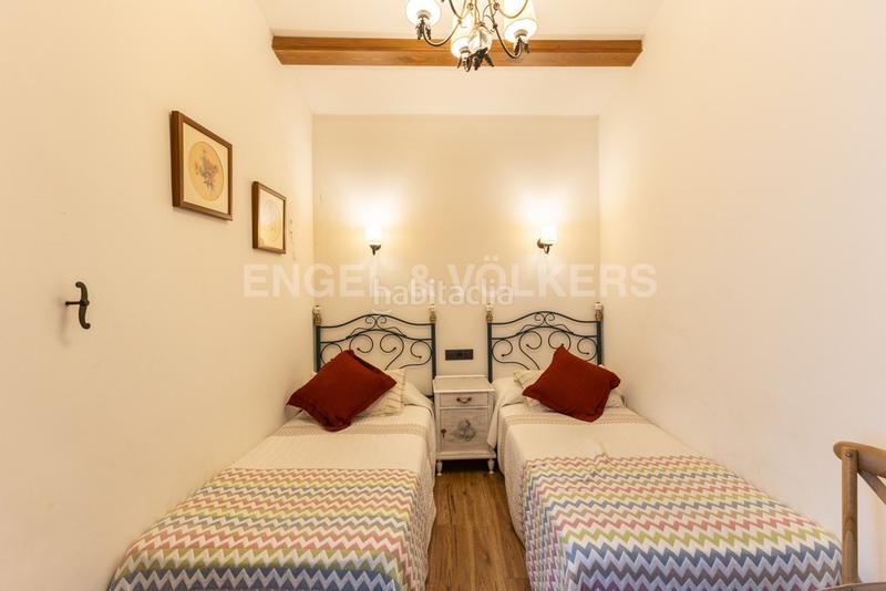 Foto 83ef6974-81c0-443c-92c7-ef0aee46e0f5. Casa adossada amb calefacció a Nucli Urbà Argentona