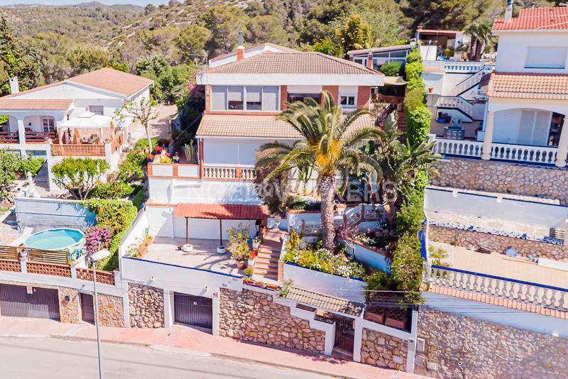 Foto 7b70141d-d5df-4c02-877a-4e0b431101e0. Casa con riscaldamento parcheggio in Levantina - Montgavina - Quintmar Sitges