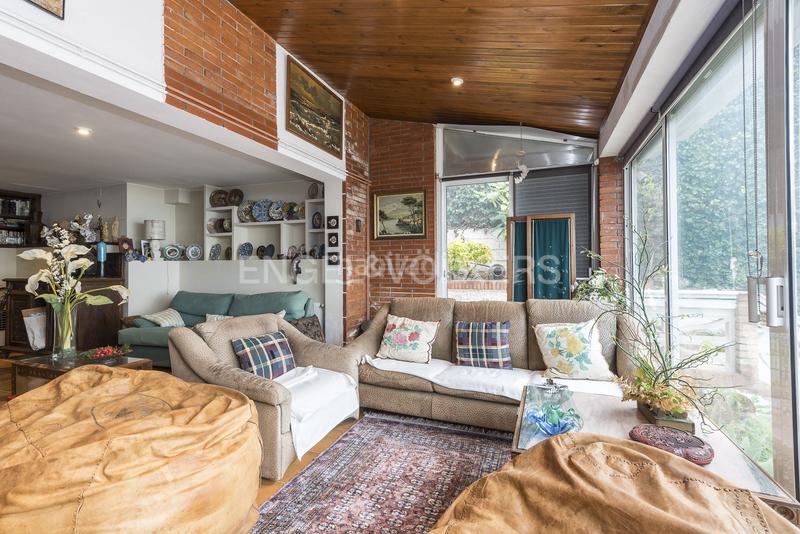 Foto b235816f-38d1-4305-b0cc-c315e539fb36. Casa con riscaldamento parcheggio in Levantina - Montgavina - Quintmar Sitges