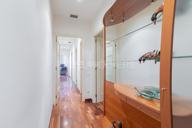 Foto bc47ca69-fd6c-4ad5-a1e5-9269e83df341. Apartment with heating in Gòtic Barcelona