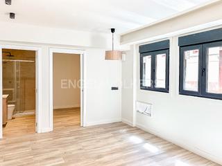 Appartement à Vilapicina - Torre Llobeta. Estudio reformado al lado fabra i puig