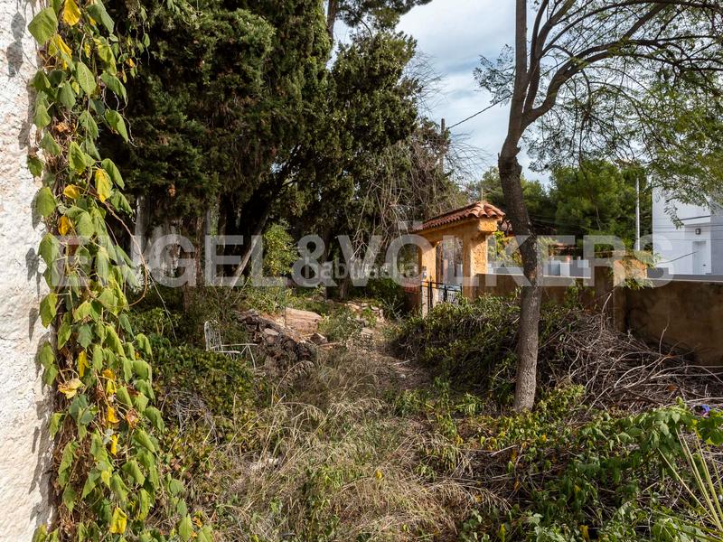 Foto 0fe4a0c4-c96a-4d98-99d3-93e65b4ff609. Terreno residencial inmejorable parcela montemar vistas mar en Castelldefels