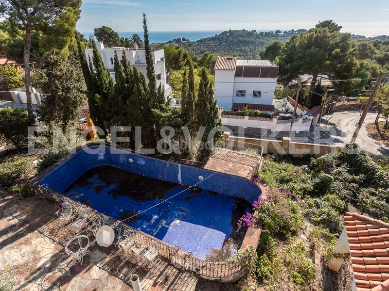 Foto 68549cd8-7148-46d7-8cb0-8a188374e8f8. Terreno residencial inmejorable parcela montemar vistas mar en Castelldefels