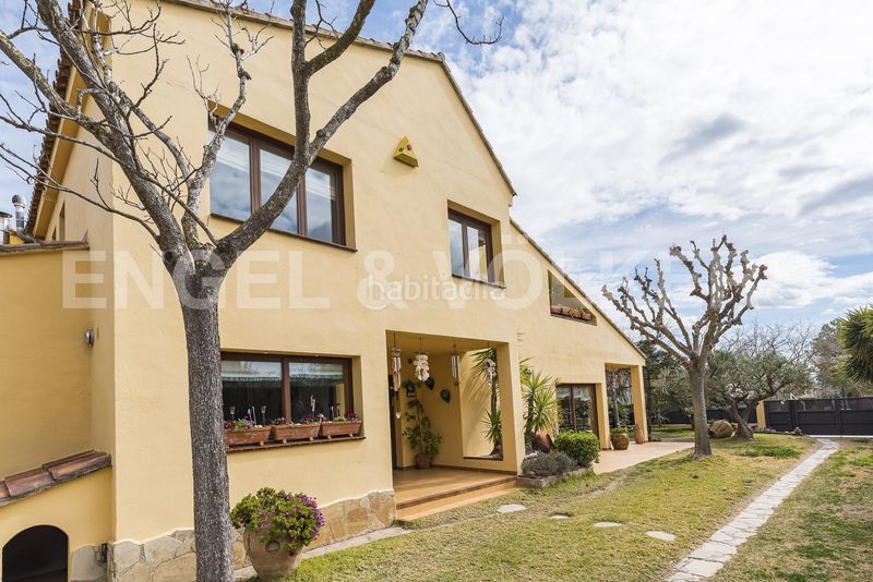 Foto b36ffa65-fea0-4b93-8fb4-9a360502c7da. Haus mit heizung parking in Pacs del Penedès