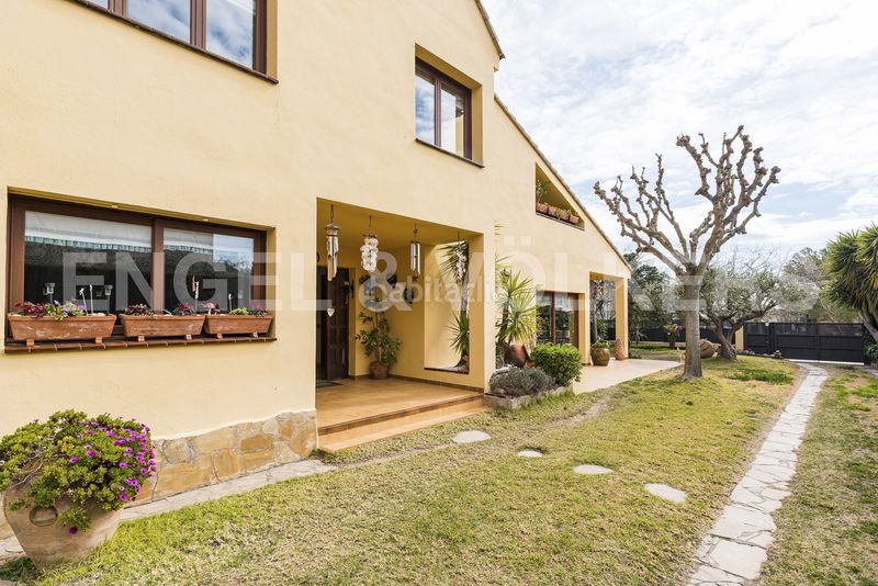 Foto ca5cb54a-1f11-49f5-b573-cfe4ba1d37ec. Haus mit heizung parking in Pacs del Penedès