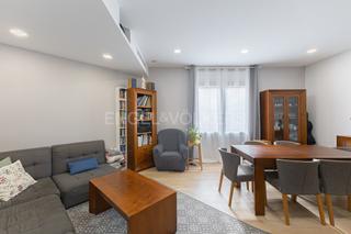 Appartement à La Nova Esquerra de l´Eixample. Fantástico piso con patio reformado en eixample esquerra