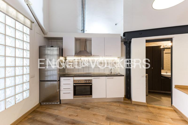 Foto 16697c20-dd1c-416b-873f-64cb34373d53. Loft elegante loft estilo industrial en gracia en Barcelona