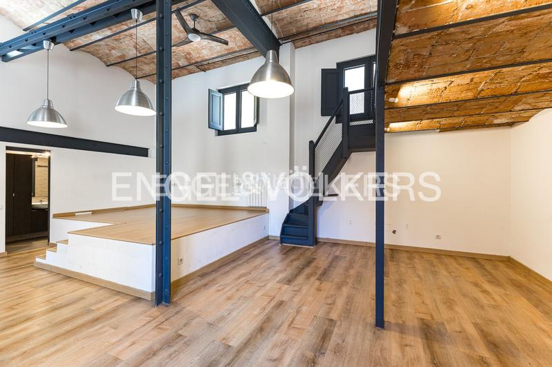 Foto 2fed011b-c882-4eab-bfa7-60f68f9d83d4. Loft elegante loft estilo industrial en gracia en Barcelona