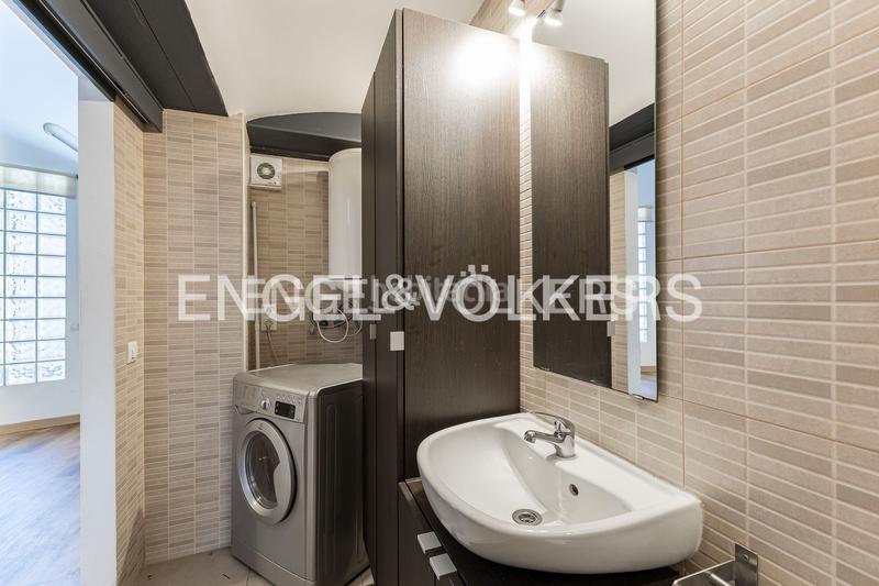 Foto 43b38c32-b0e4-4896-9d38-9191a6f029d2. Loft elegante loft estilo industrial en gracia en Barcelona