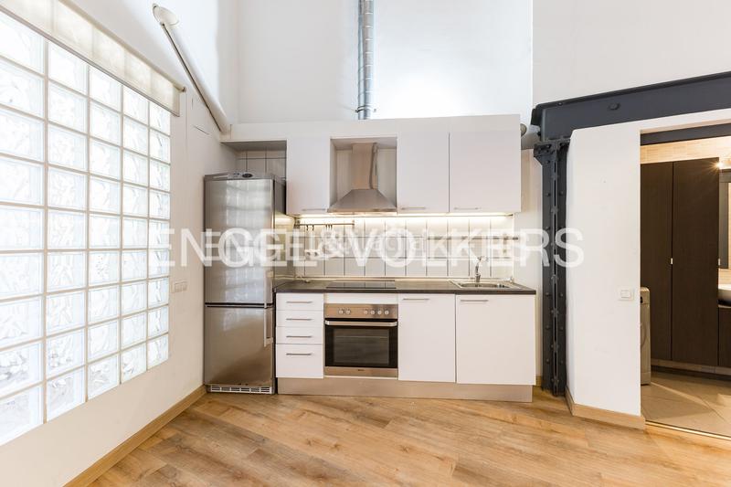 Foto 75648b73-d93b-4870-9fad-328b14c746ea. Loft elegante loft estilo industrial en gracia en Barcelona