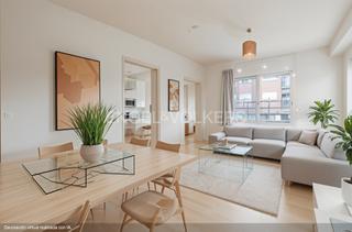 Apartament a Carmel. Piso con encanto para actualizar a tu gusto