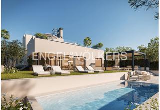 Maison à La Plana. Impresionante casa de obra nueva  con fantásticas vistas al mar