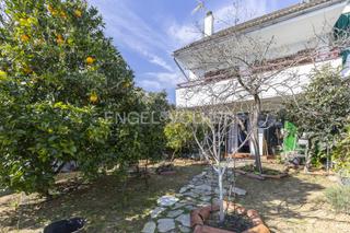 Maison à Sant Iscle de Vallalta. Casa con vistas panorámicas en sant iscle de vallalta.