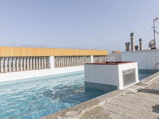 Appartement in Fort Pienc. Fantástico piso alto con vistas panorámicas y piscina en eixampl