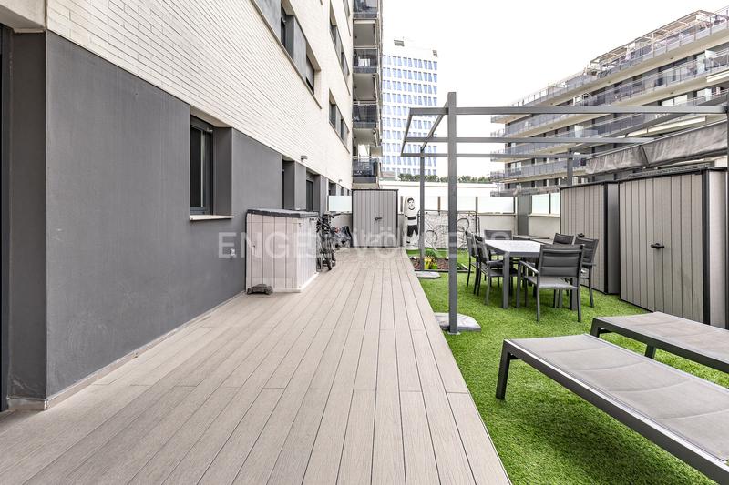 Foto fbe148f8-e7a8-43bb-a64c-03bb844f4436. Appartement avec chauffage parking piscine dans Port Badalona