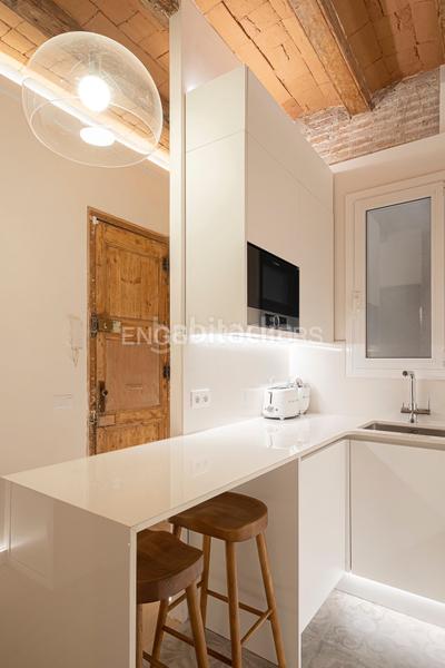 Foto 11d659c0-7135-41b7-94c6-27007907920f. Alquiler apartamento  de lujo temporal en frente la catedral en Barcelona
