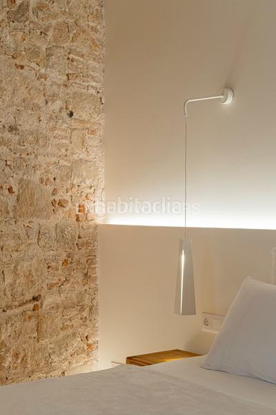 Foto 0fd68555-ee73-470c-bae3-fe0e08fc2e4a. Lloguer apartament amb calefacció a Gòtic Barcelona