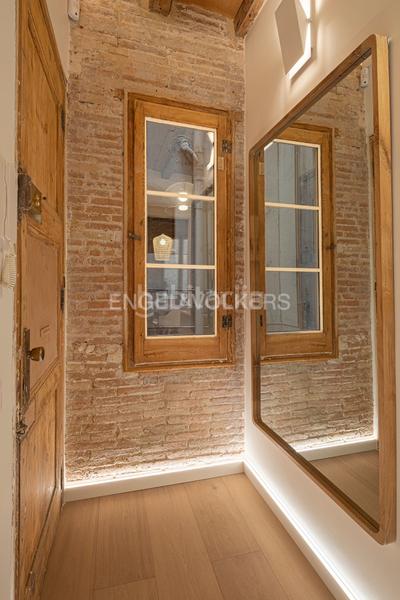 Foto fdb1e97f-b06c-4b47-a838-556250dff8f2. Lloguer apartament amb calefacció a Gòtic Barcelona