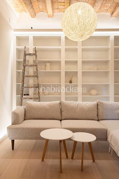 Foto bcd31cb5-17bc-41ef-897f-b6bb21e581fe. Rent apartment with heating in Gòtic Barcelona