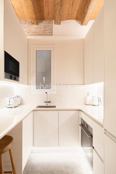 Foto ea06268e-0a39-4737-a2f8-1a6cbf8dbcf0. Rent apartment with heating in Gòtic Barcelona