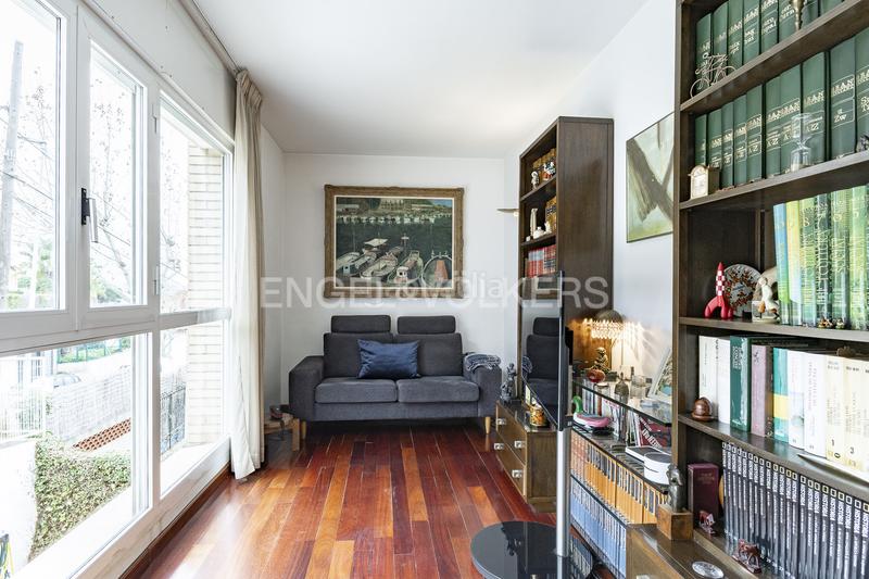 Foto 31cfa54b-a2fa-4370-b2f4-2f40e45ffa01. Casa adosada  al lado del colegio la miranda en Sant Just Desvern