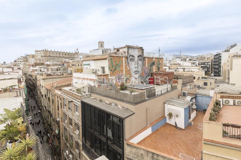 Foto 55e8110c-01a4-405a-bb12-c1087729877f. Ático  de diseño con vistas panorámicas a en Barcelona