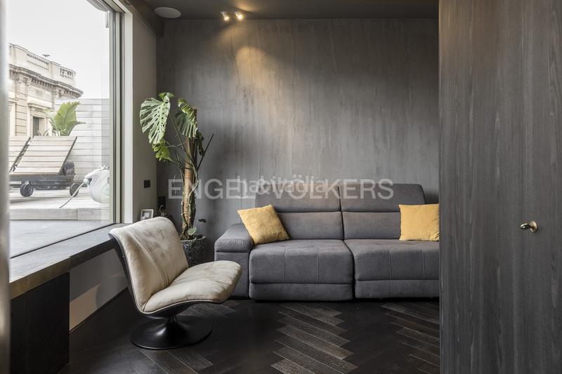 Foto 5f3d50b2-14a1-4351-a02f-477e2f94ed70. Ático  de diseño con vistas panorámicas a en Barcelona