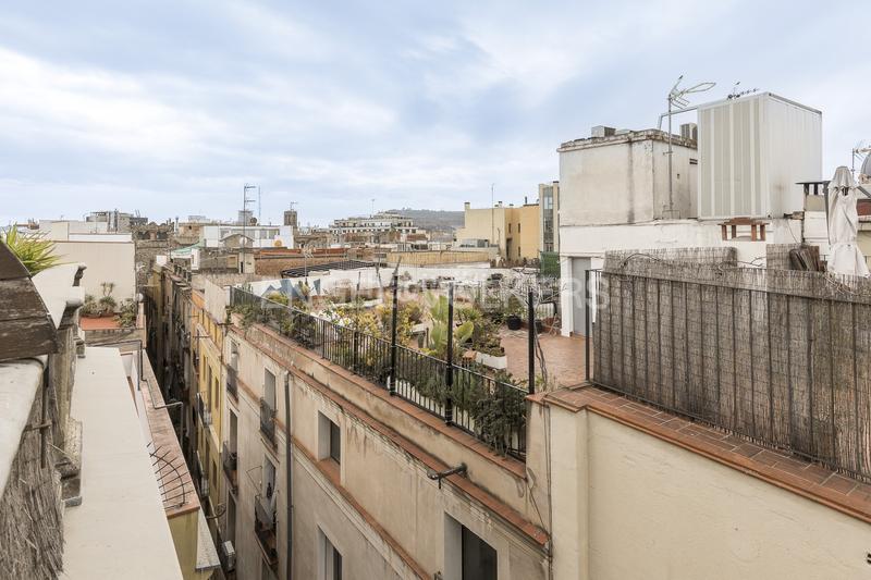 Foto 656ab972-7559-4bcf-984f-4cdf520e1c69. Ático  de diseño con vistas panorámicas a en Barcelona