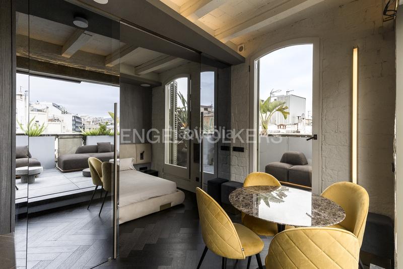 Foto fedeb180-721d-4334-9c0d-6a0b1060cbb7. Ático  de diseño con vistas panorámicas a en Barcelona